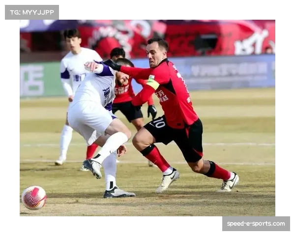 长春亚泰门将吴亚轲右膝前交叉韧带半月板手术 康复需三至四个月